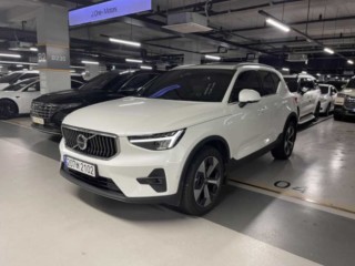 XC40 B4 AWD 얼티메이트 브라이트 중고차 매물 사진
