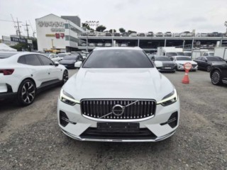 XC60(2세대) T8 AWD 울트라 브라이트 중고차 매물 사진